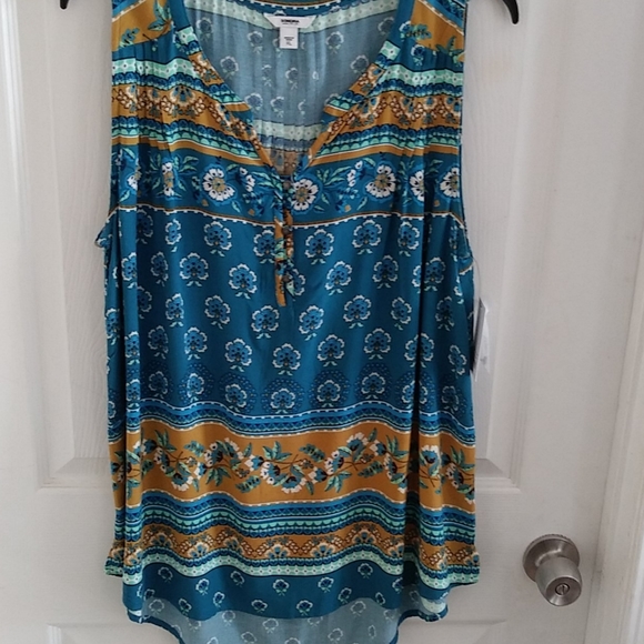 Sleeveless summer top (NWT) - Picture 2 of 5